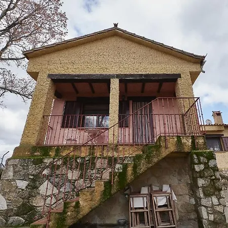 Casa Rural Los Robles ***** *