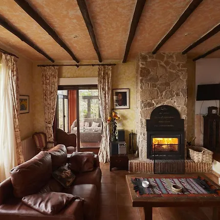 アパート Casa Rural Los Robles ***** *
